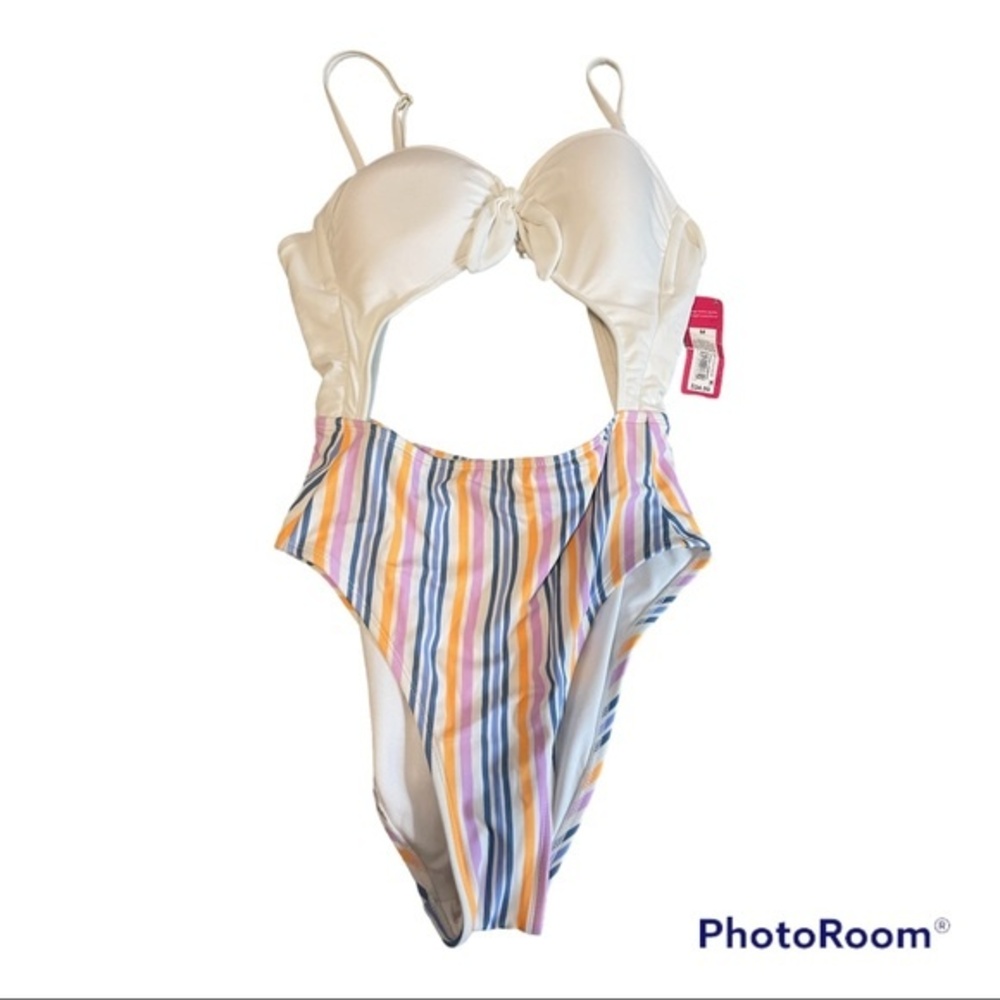 Xhilaration Bathing Suit w/ Open Middle Size Medium NWT
